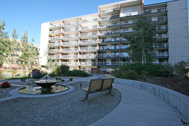 Building Photo - 4800 E Hale Pkwy