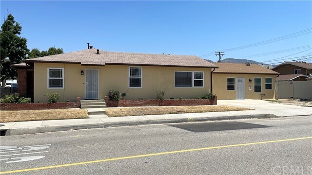 Foto del edificio - 402 N Angeleno Ave