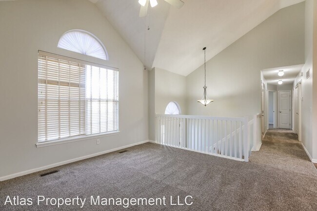 Building Photo - 3 br, 2.5 bath House - 11221 N McGee St