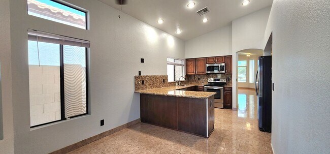 Foto del edificio - 11041 W Crimson Ln
