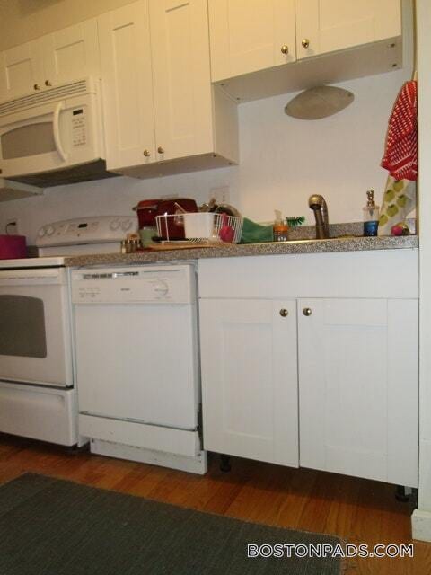 Building Photo - 35 Brookline St