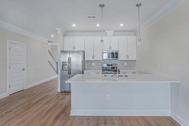 Building Photo - 205 Sunbird Ln