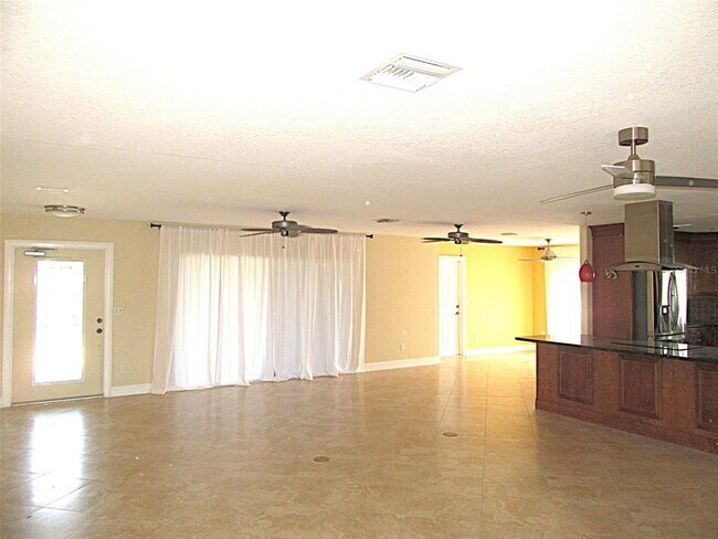 Foto del edificio - 4429 Crews Ct