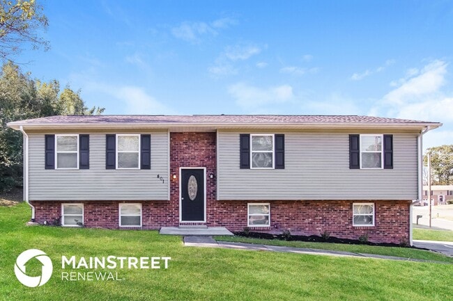 Building Photo - 401 Swanee Dr