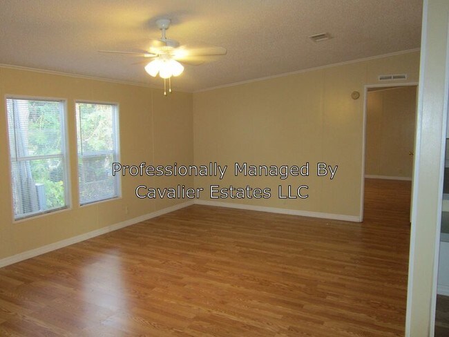 Building Photo - 1118 Precision St