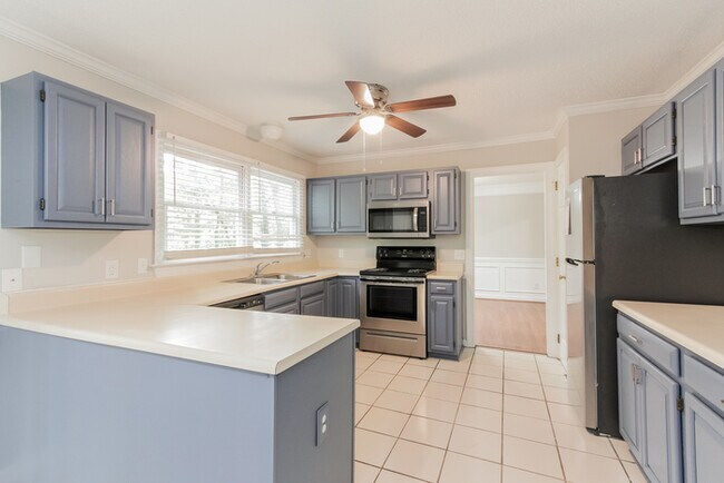 Foto del edificio - Inviting 3 Bedroom Home