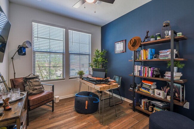 Building Photo - 6590 E Via Arroyo Largo