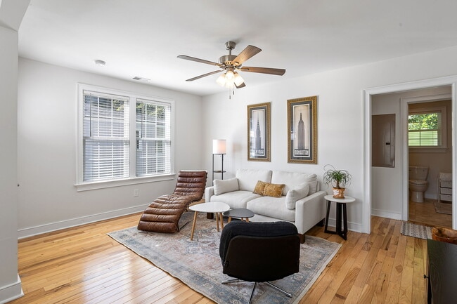 Foto del edificio - 3739 Tim St