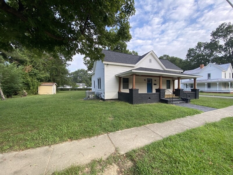 Primary Photo - 309 N Webb St