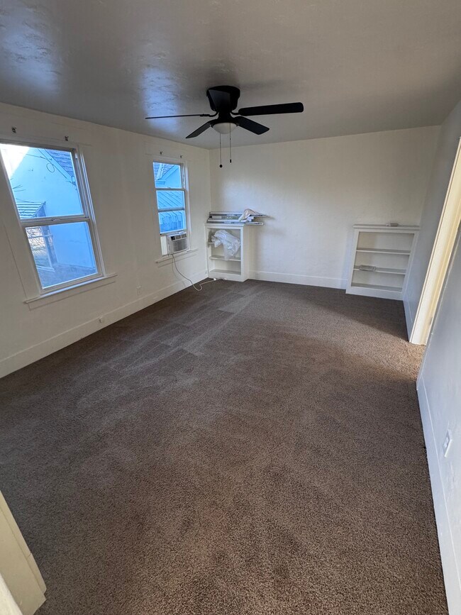 Foto del edificio - 161 Nevada Ave