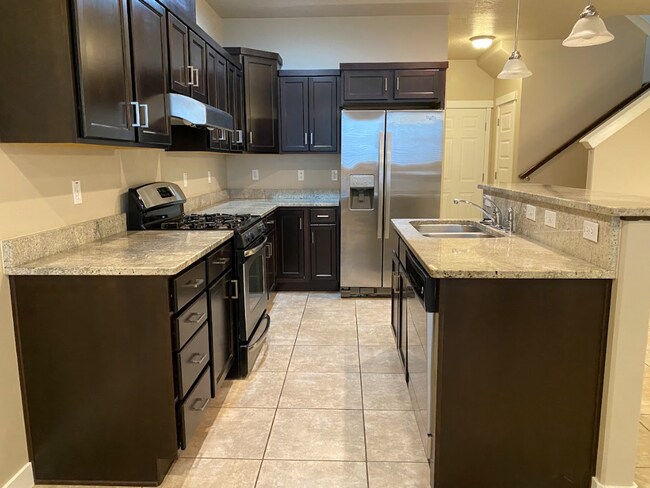 Foto del edificio - Mandrake Townhome