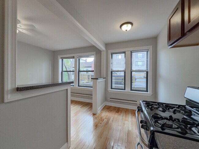 Foto del edificio - 516 W Melrose St