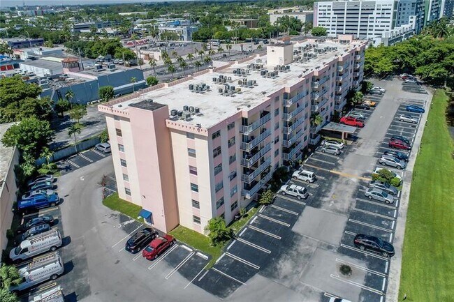 Foto del edificio - 16465 NE 22nd Ave