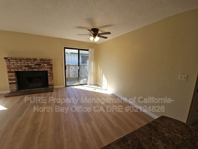 Foto del edificio - 120 Oak Manor Dr