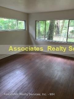 Building Photo - 4 br, 2.5 bath Apartment - 304 NW 36th DR