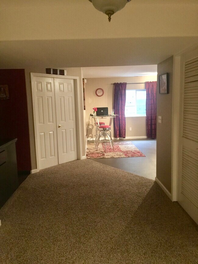 Foto del edificio - 2845 Bethune Ct