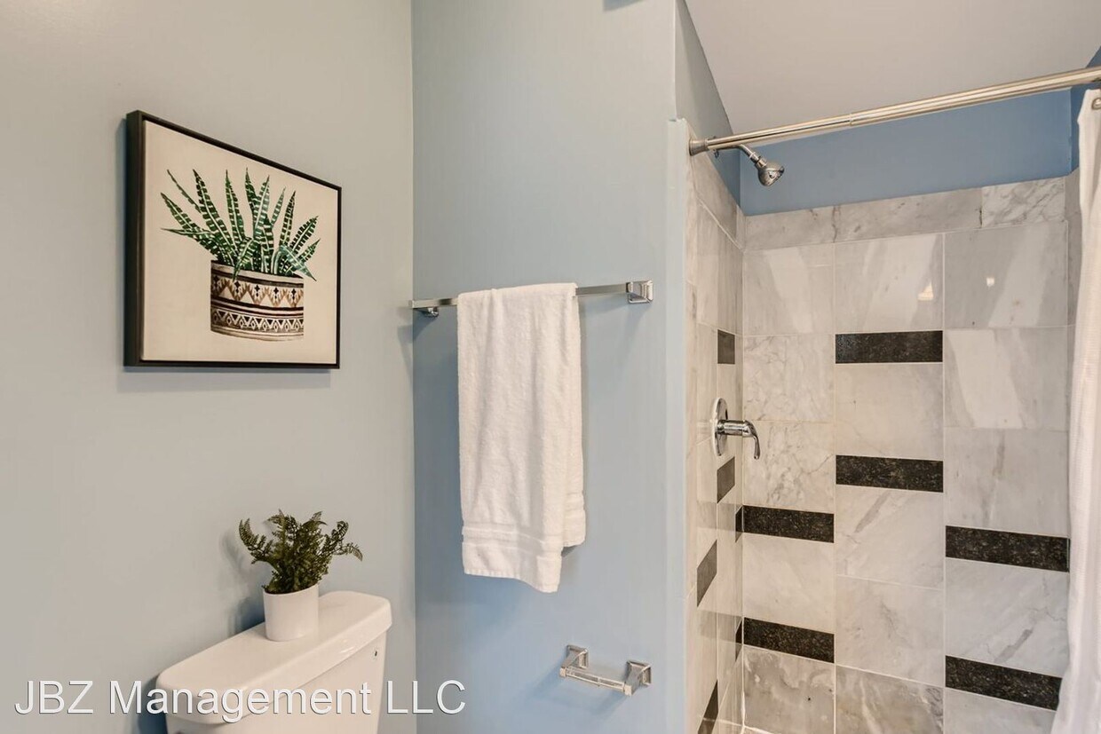 Foto del edificio - 2 br, 2 bath House - 454 E. Federal Street