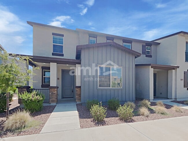 Building Photo - 20773 W Maiden Ln
