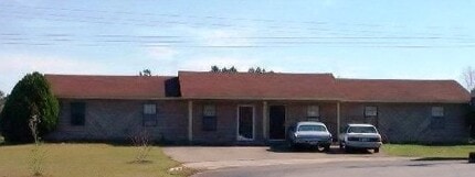 Building Photo - 3711 Mulligan Rd Cir
