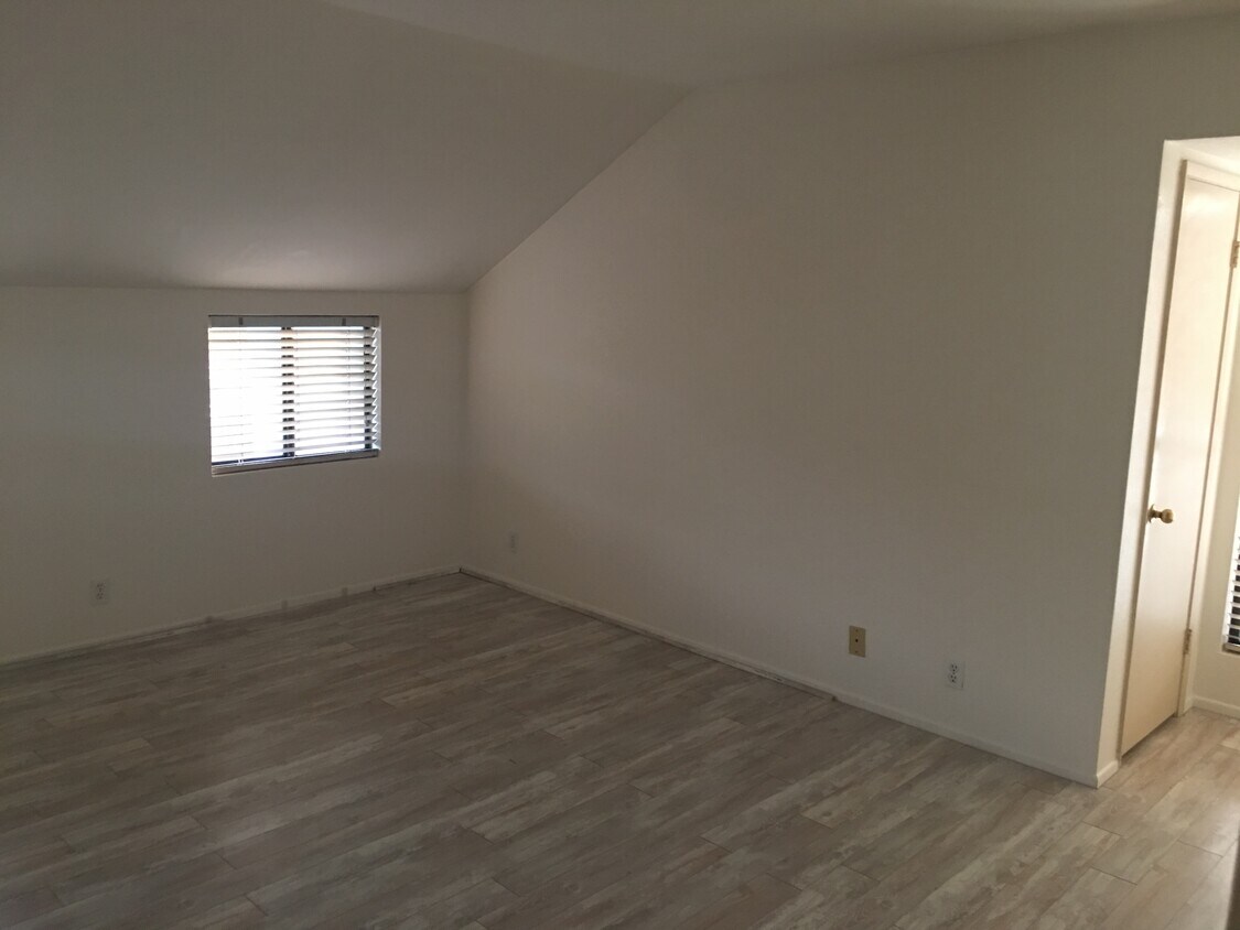Building Photo - 3558 Modoc Rd
