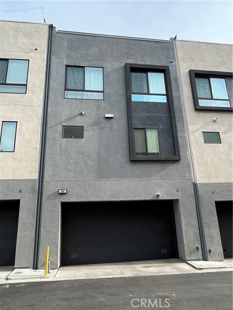 Building Photo - 1546 Chia Wy