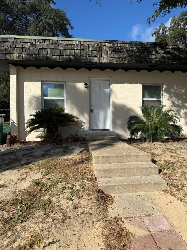 Foto principal - 608 W Sunset Blvd