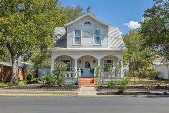Building Photo - 206 N Rusk St