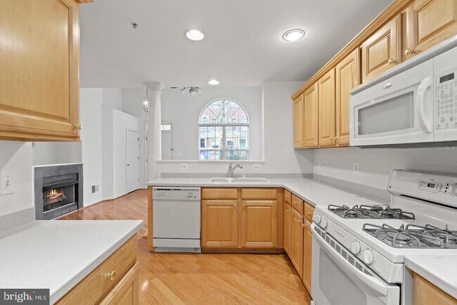 Foto del edificio - 1925 Crescent Park Dr