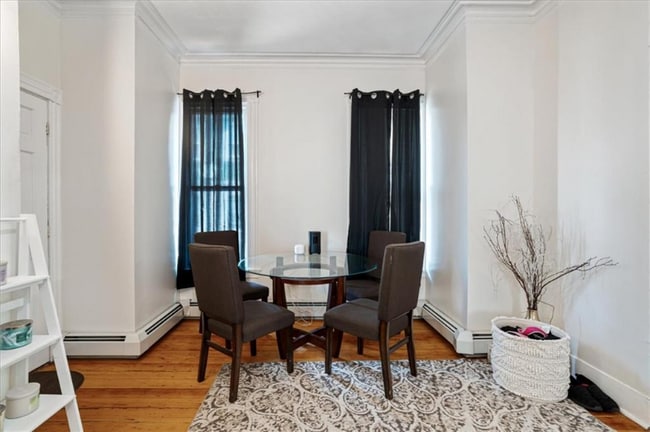 Photo - 249-251 Orms St Apartment