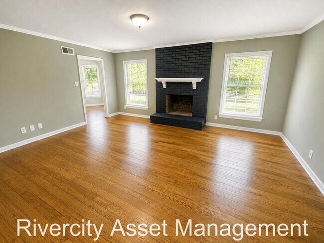 Foto del edificio - A Germantown Gem !!!!!!!! A Must See, Very Spacious and Newly Renovated!!!!