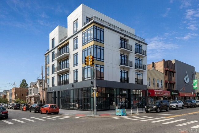 Building Photo - 37-18 Broadway