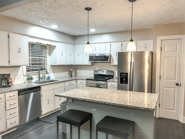 Photo - 2614 N 124th Cir House