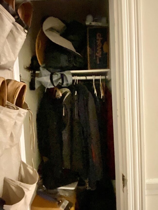 Photo - Nicely renovated 1 bed apartment available...