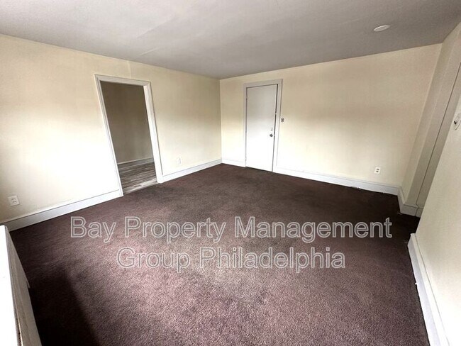 Foto del edificio - 300 MacDade Blvd