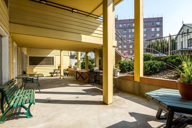 Foto del edificio - 1612 7th St