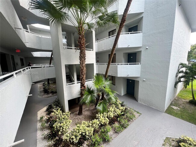 Foto del edificio - 8255 SW 152nd Ave