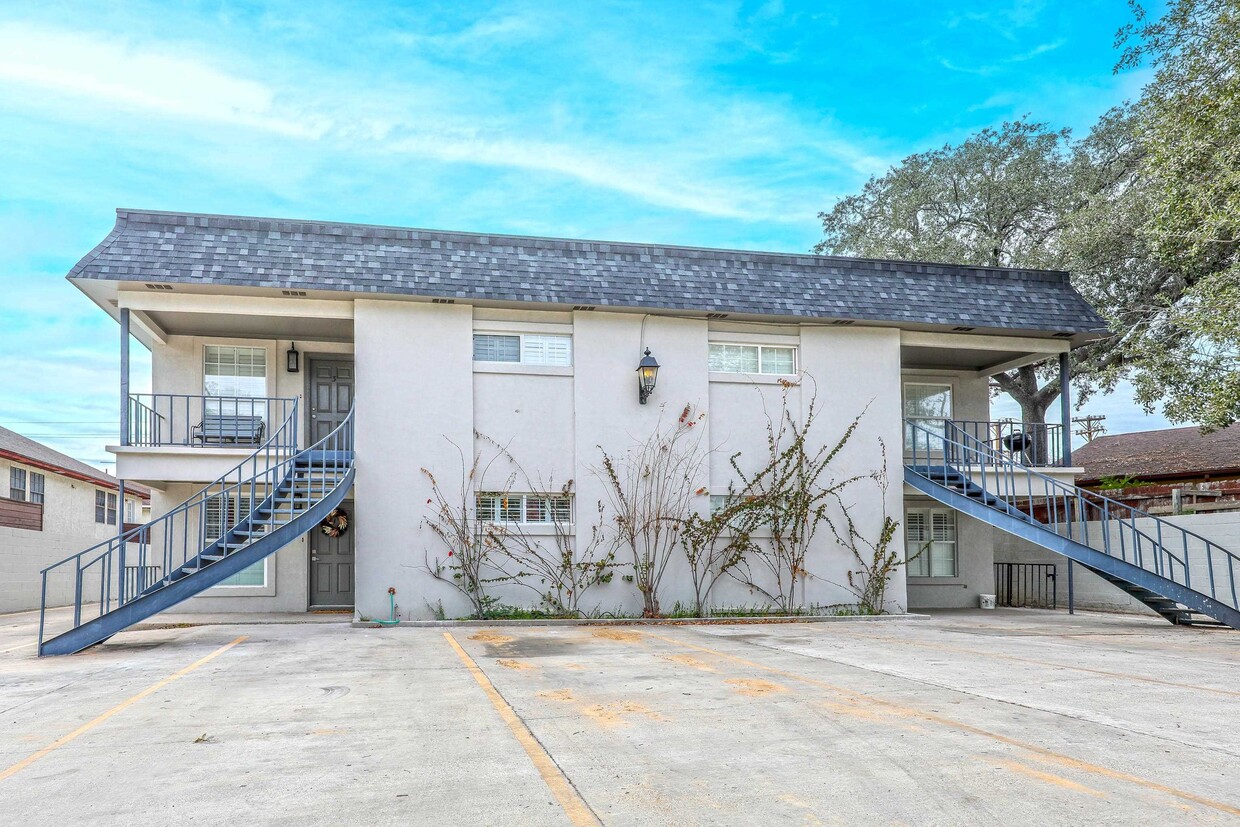 Foto principal - 102 Belaire Dr