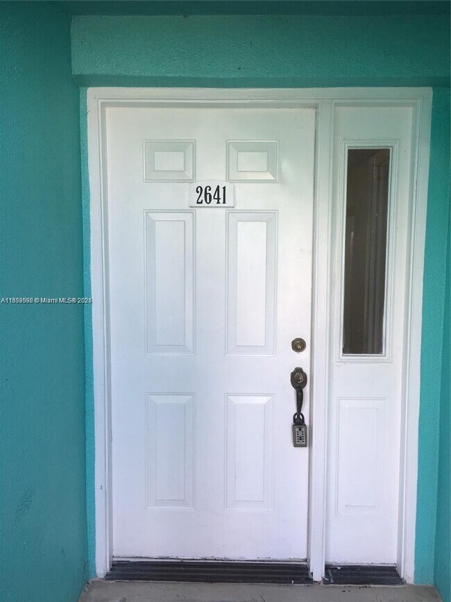 Foto del edificio - 2641 SE 20th Ct