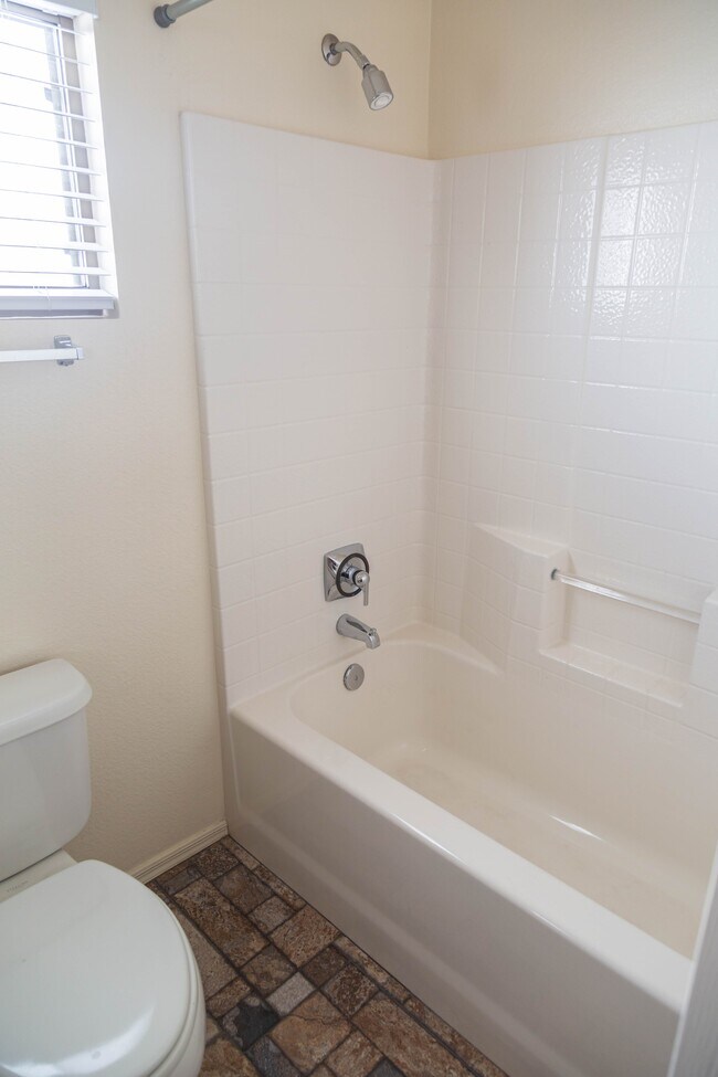 Foto del edificio - 11146 N Desert Flower Dr