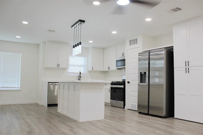 Building Photo - 5310 Randon Rd