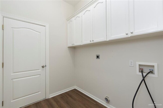 Foto del edificio - 2621 Easy St
