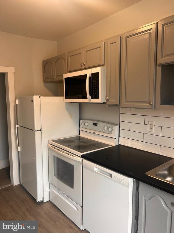 Foto del edificio - 1200 E 9th St