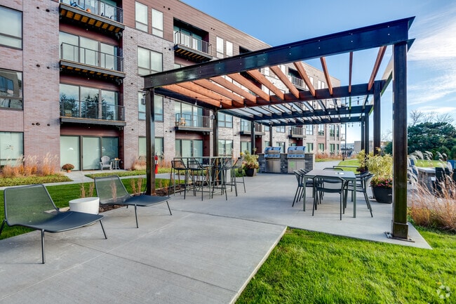Interior Photo - Crescent Apartments