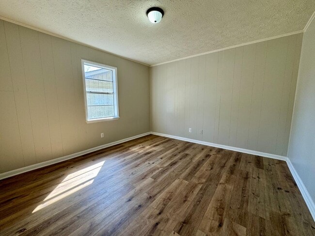 Building Photo - 112 Houk Rd