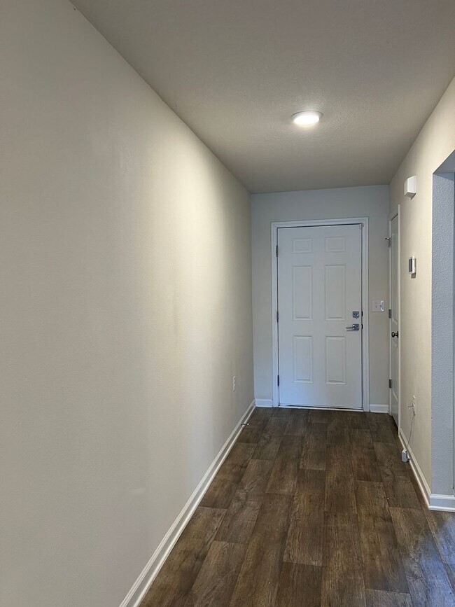 Foto del edificio - Spring Special $200 off Move in Credit