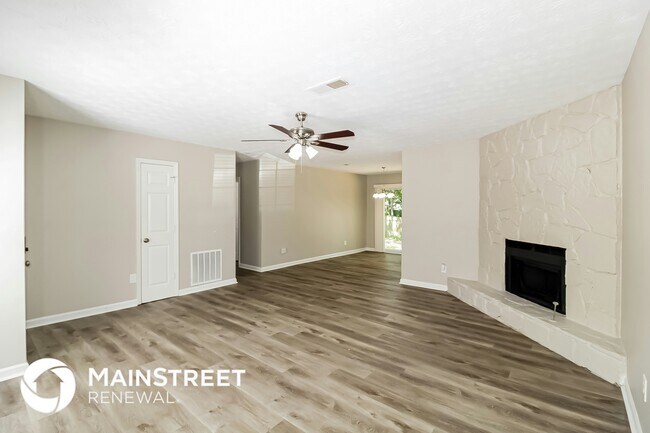 Building Photo - 865 Greenhedge Dr