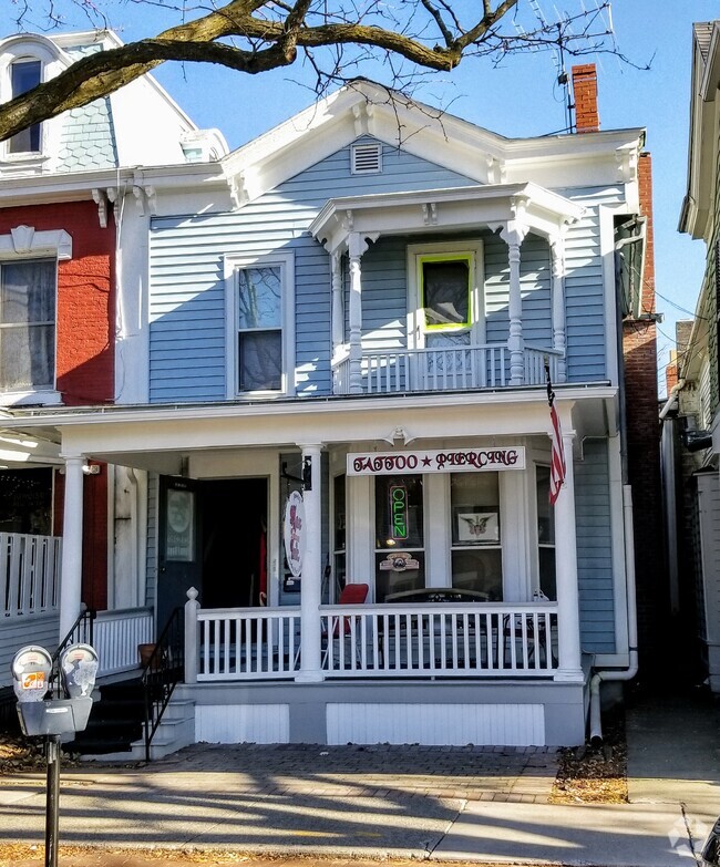 Building Photo - 43 Main St