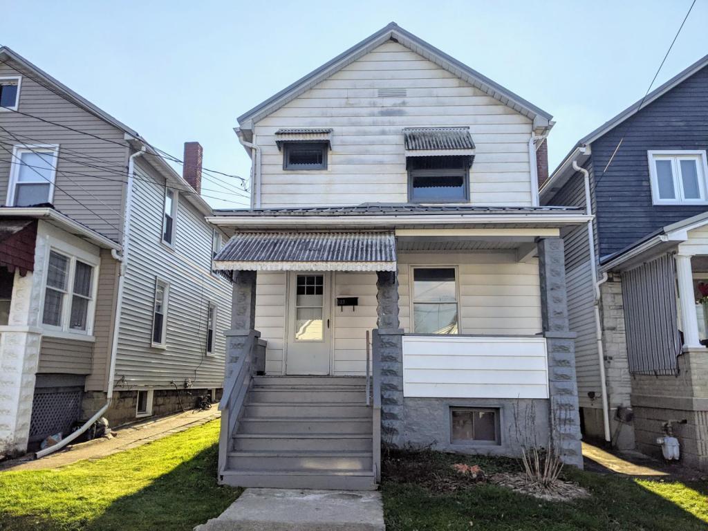 Primary Photo - 533 Walnut St