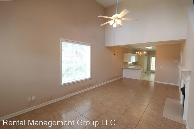 Building Photo - 3 br, 2.5 bath House - 1561 Savannah Park