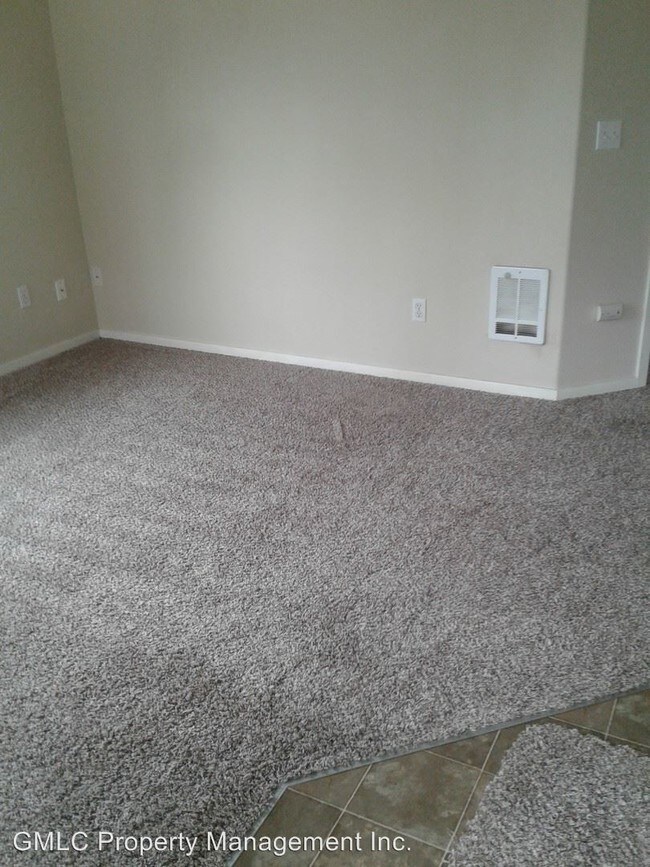 Building Photo - 105 S 2nd Pl